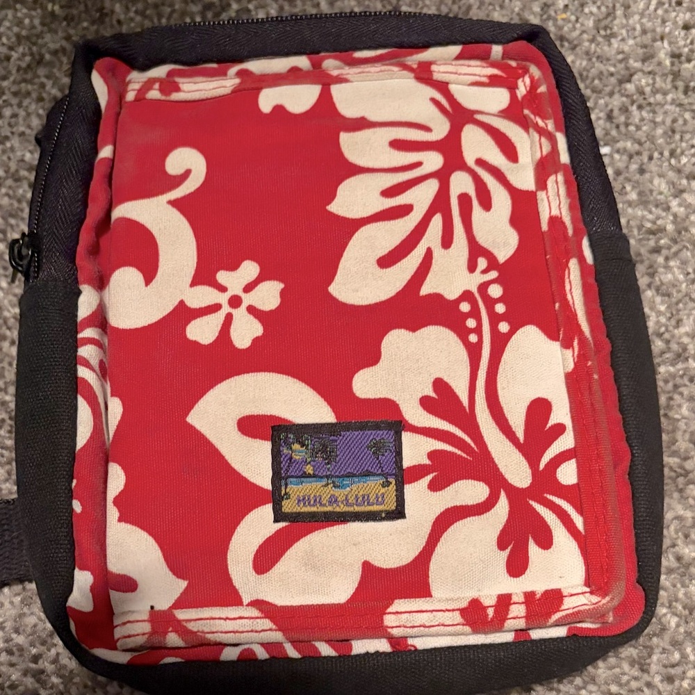 Hawaiian Red and White Floral Crossbody Bag